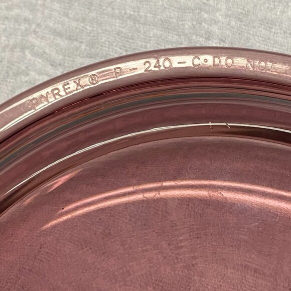 Pair of Replacement Pyrex Glass Lids P-240-C in Cranberry. - Picture 5 of 5